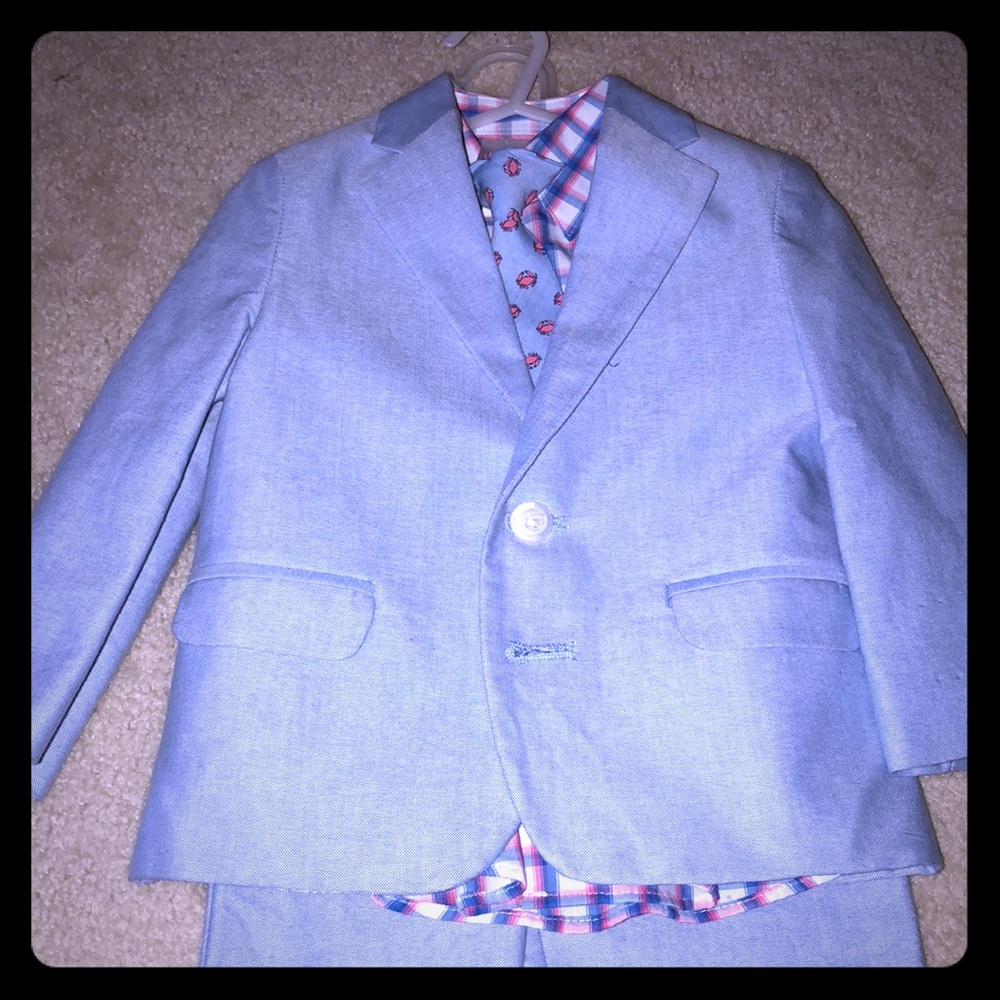 Adorable 4 piece Izod toddler suit!